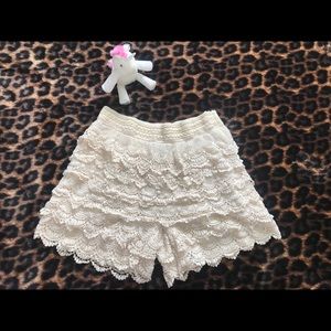 Cream lace shorts